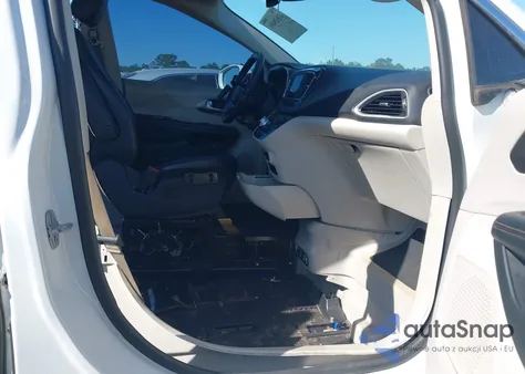 2020 Chrysler Pacifica Touring L from USA, damaged, VIN 2C4RC1BG2LR131648